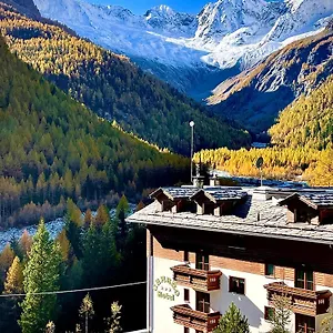 Gembro Chiesa in Valmalenco